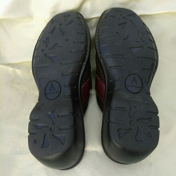 Clarks Artisan Leather Brown Wedge Slip-On Loafers - Picture 4 of 4